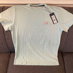 Vineyard Vines Dunes Tee. Mens M